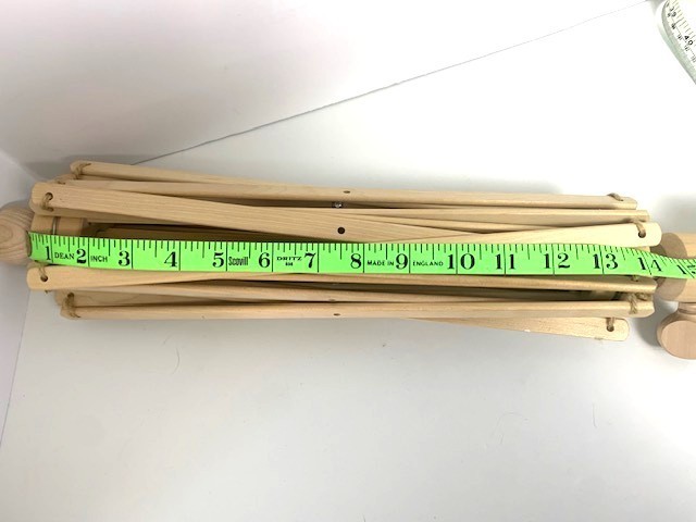 Stanwood Yarn Swift