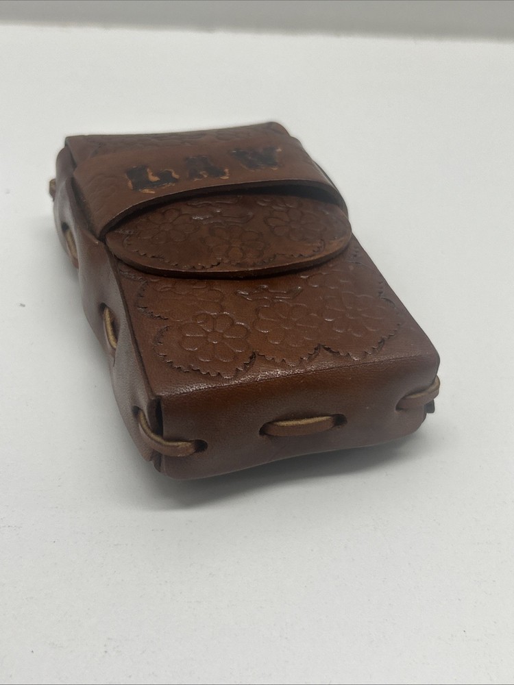 VINTAGE LEATHER CIGARETTE CASE HAND TOOLED & STITCHED
