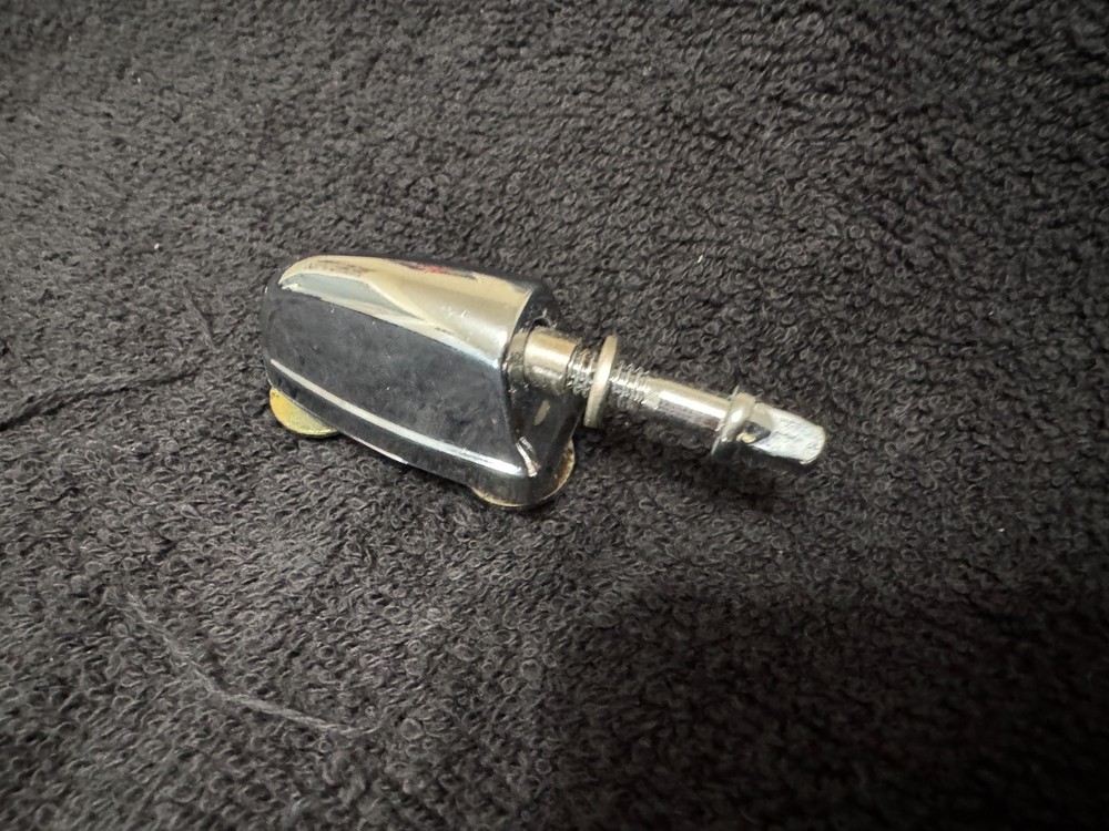 Yamaha Stage Custom tom drum lugs. Complete, excellent.