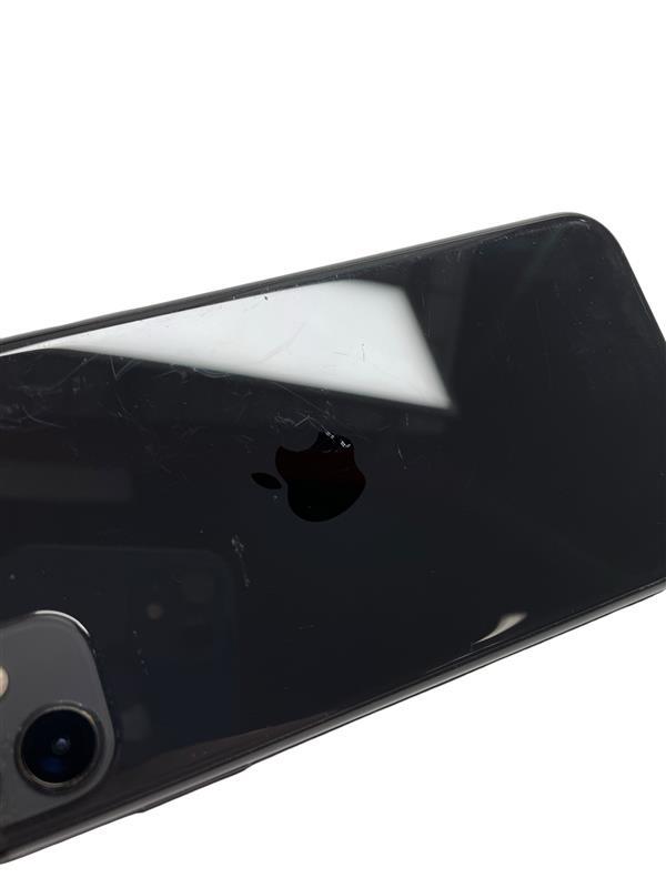iPhone 11 64GB - BLACK - UNLOCKED Grade D
