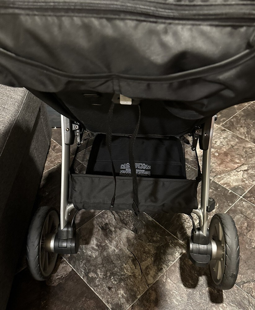 Britax B-lively Stroller in Black