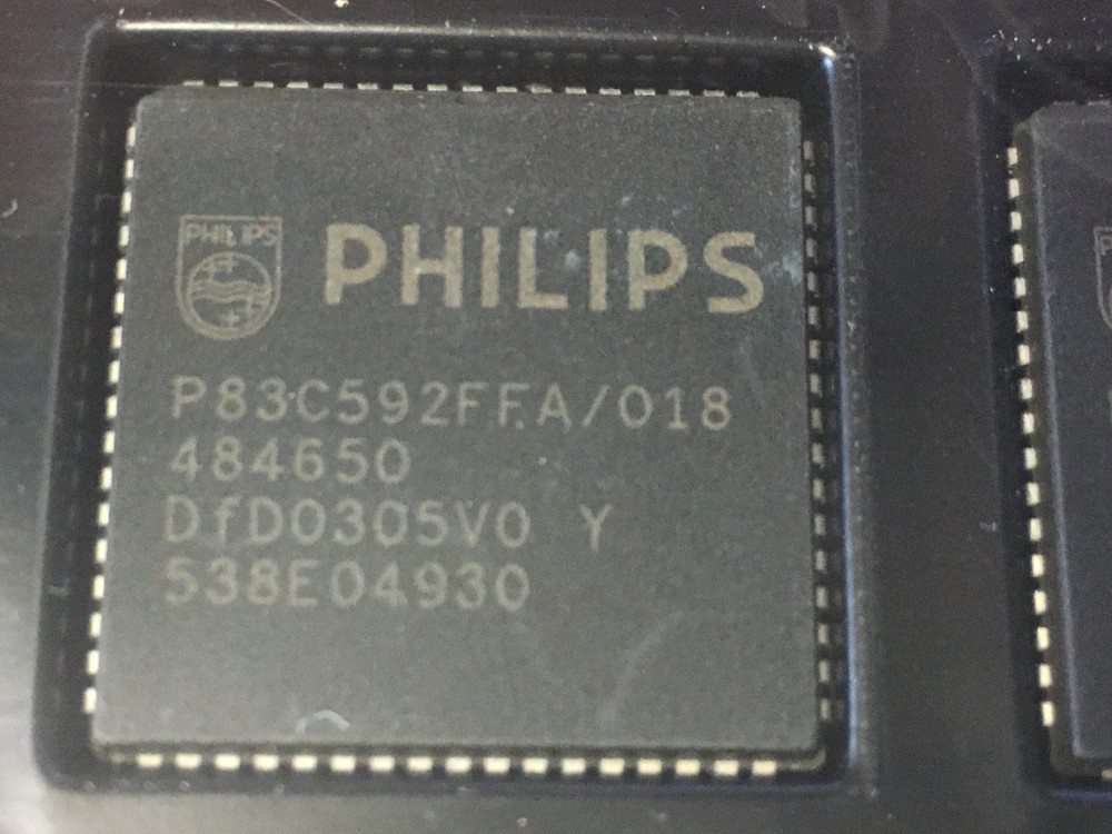 PHILIPS P83C592FFA/018 PLCC68 8-bit microcontroller (10 PCS)
