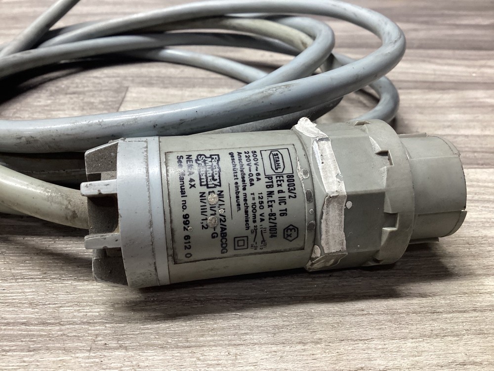 STAHL 8003/2 PANEL MOUNT SELECTOR SWITCH #114B114PR3