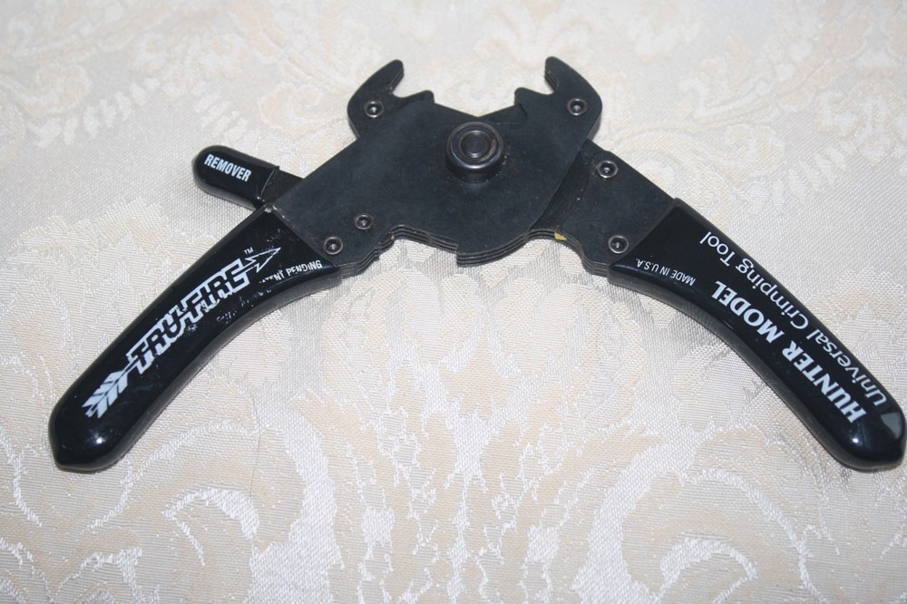 TRU-FIRE Hunter Model UNIVERSAL CRIMPING TOOL Pliers Precision ARCHERY Tool