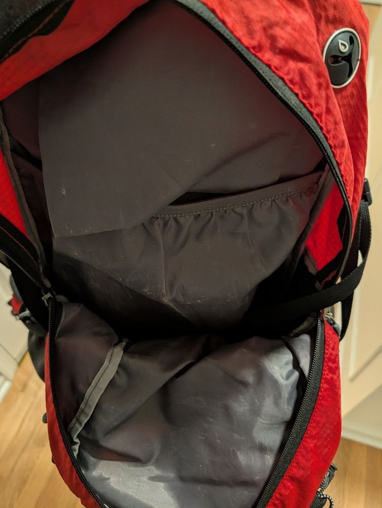 Jack Wolfskin Red/Blue Hiking Travel Backpack