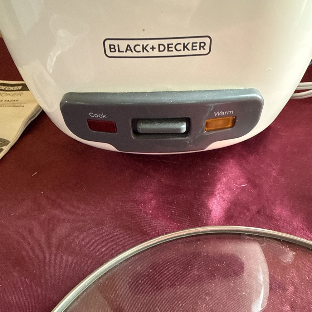 Black and Decker White 3-Cup Rice Cooker RC3303