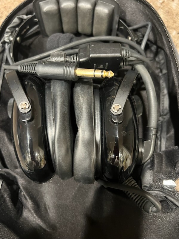 ASA  Headset w/ bag