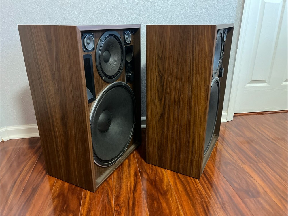 RARE! Sansui SP-5000A Speakers in Nice Condition Pair