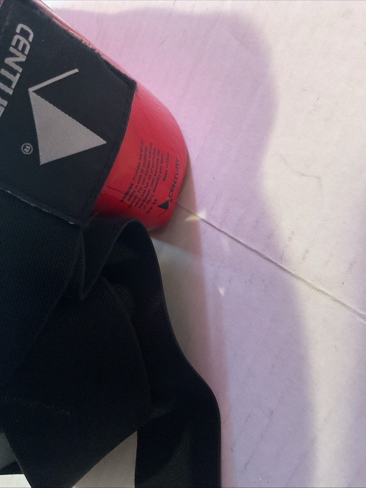 Century Pro-Sparring Foot Pads Red