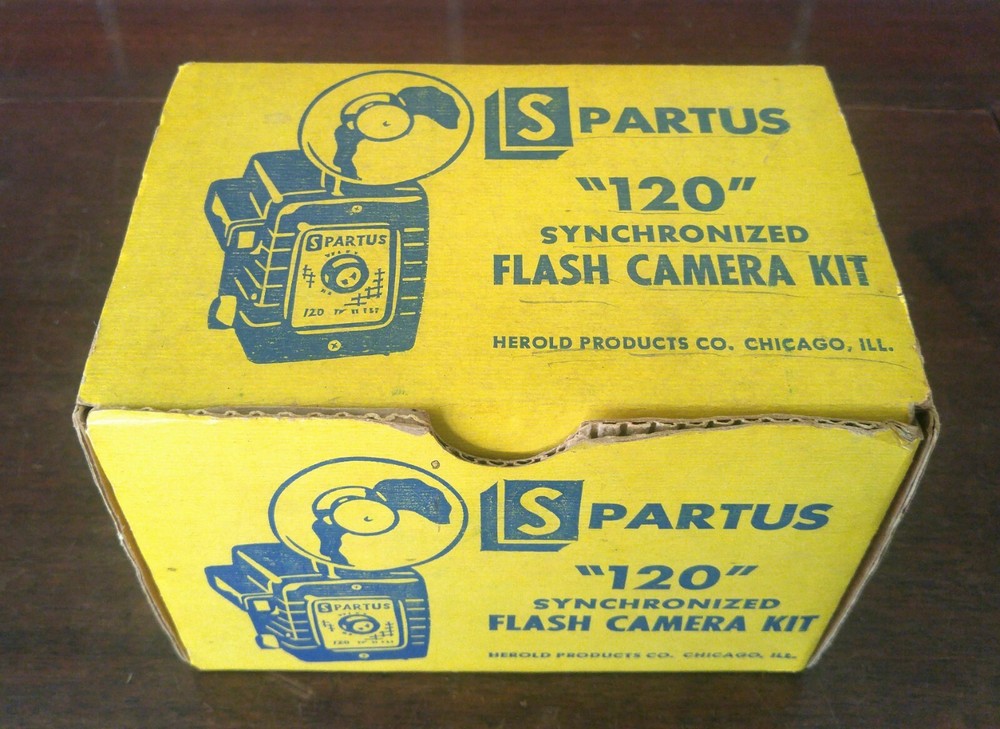 Vintage Spartus 120 Synchronized Flash Camera With Original Box