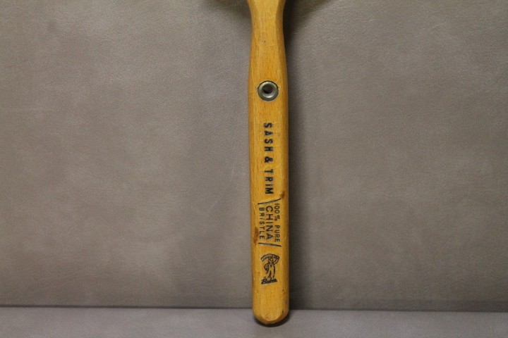 VTG BAKER 2 1/2 PAINT BRUSH