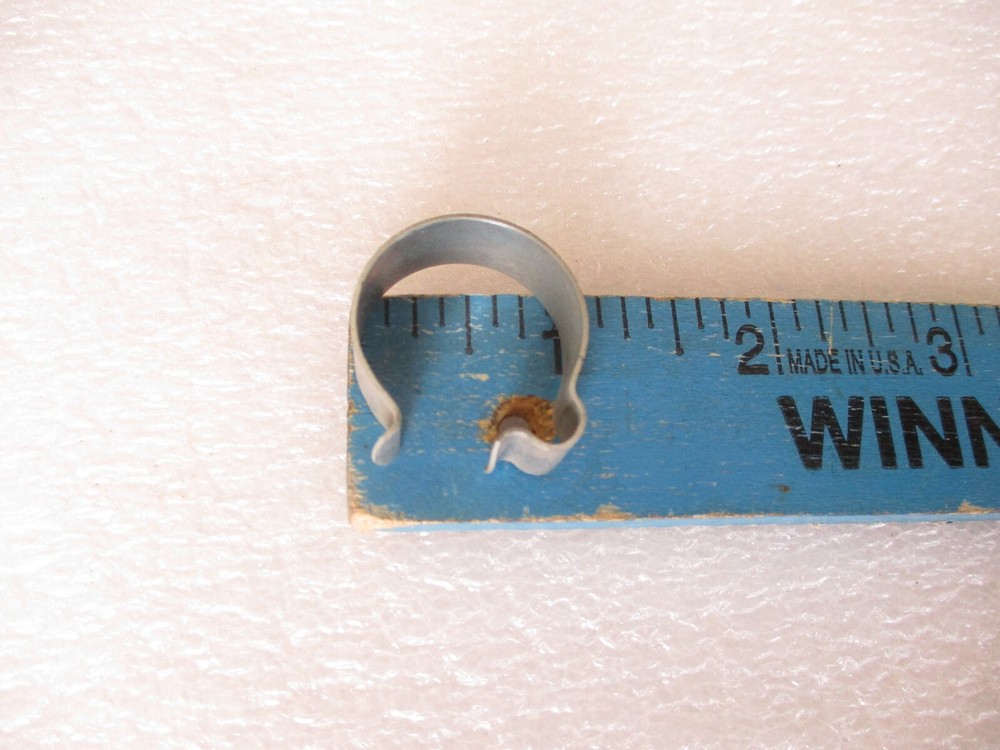 Ten Conduit Clip 7/8"