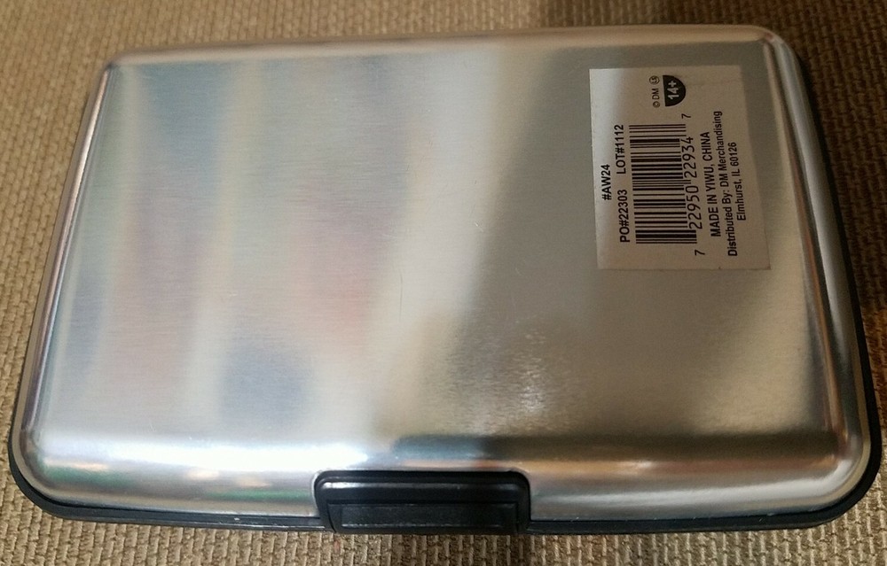 Hard Plastic ID Case Holder Solid Silver Womens Wallet Storage Credit Cards