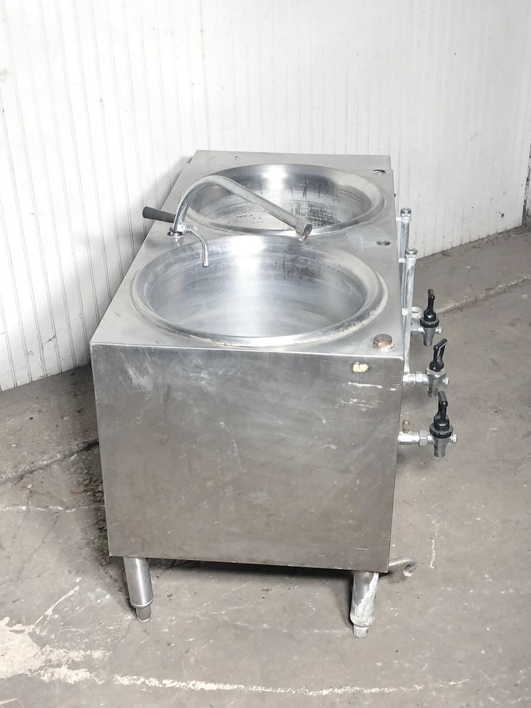 Bunn Twin 6 Coffee Urn Coffee & Tea Dispenser Maker Machine