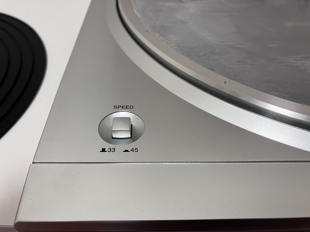 Denon DP-29F Belt-Drive Turntable Analog Record Player Phonoequalizer Silver