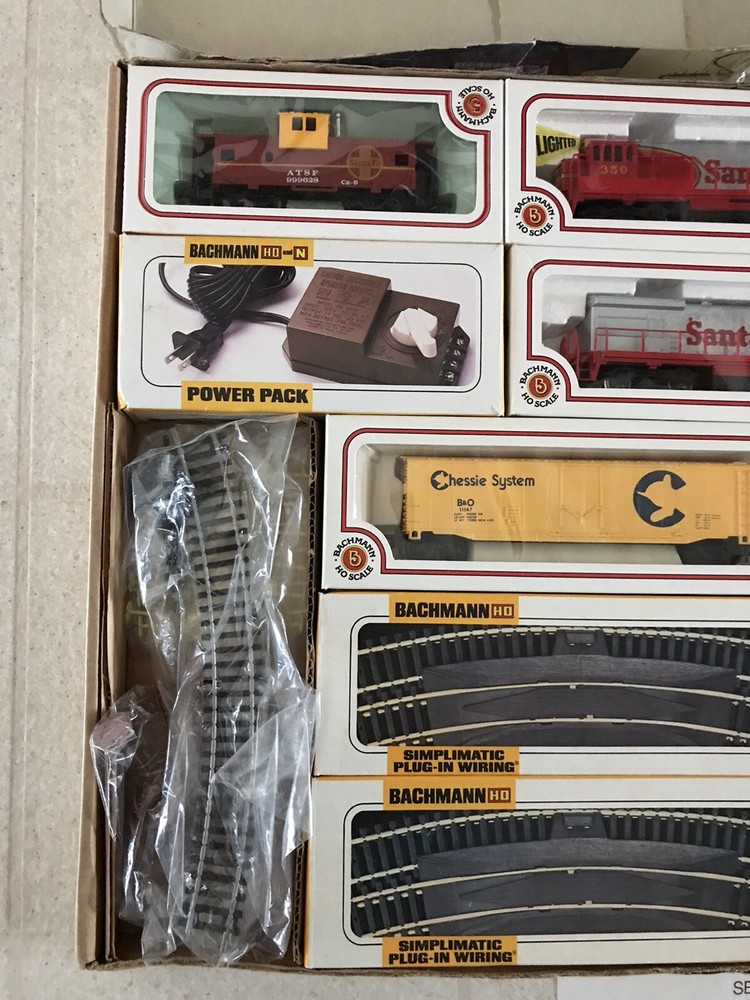 Bachmann Double Diesel Electric Train Set HO Scale Train Set No. 49-95175