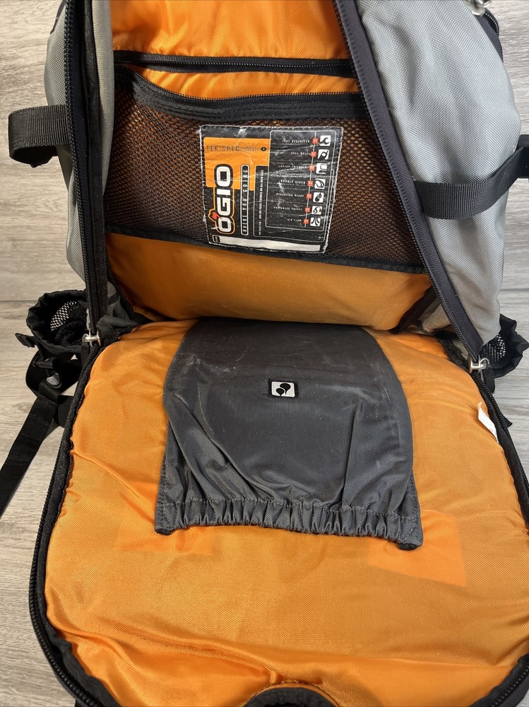 Ogio Recon Backpack Hiking Tek Spec Straps Pockets 2003 VGUC