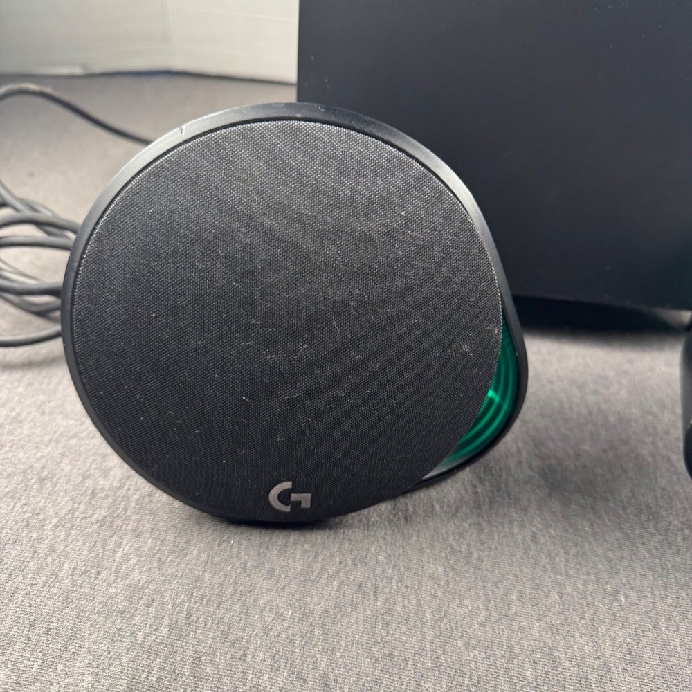 Logitech G560 LIGHTSYNC PC Gaming Speakers RGB Bluetooth 2.1 System S-00169