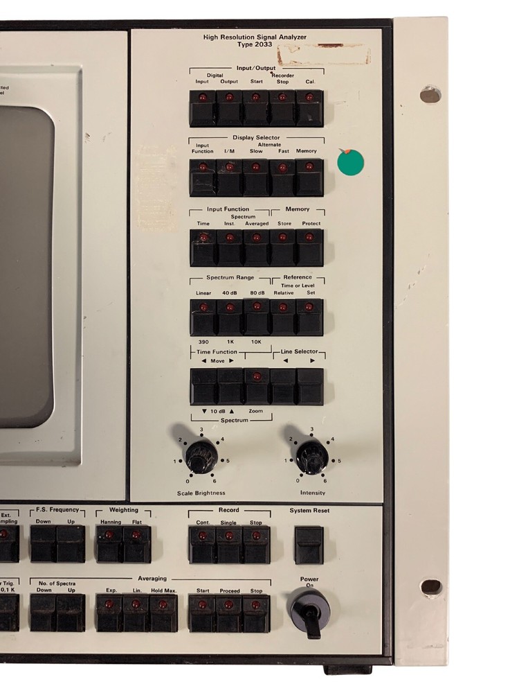 Bruel & Kjaer 2033 HIGH RESOLUTION SIGNAL ANALYZER **READ**