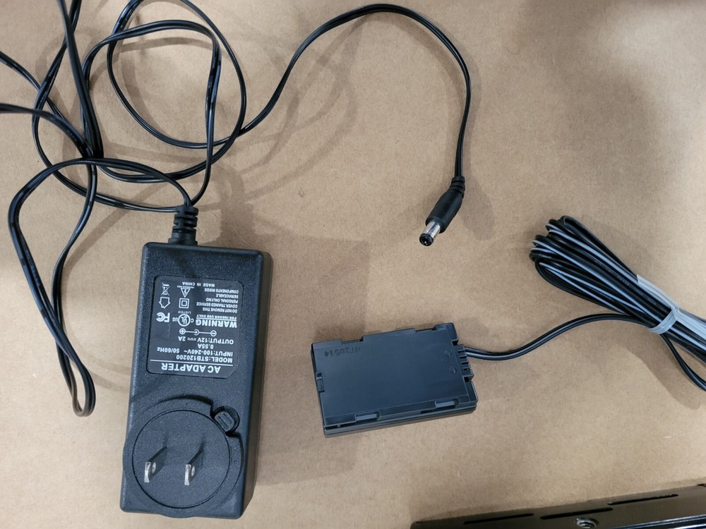 2 X FloLight MicroBeam On-Camera 128 ? Compact LED Lights