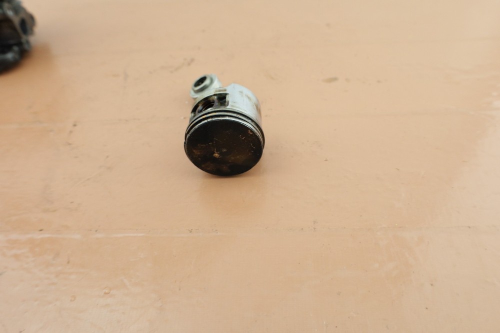 Weed Eater BV 2000 Blower OEM Cylinder & Piston 028776