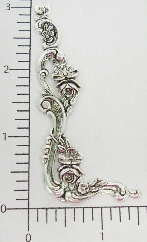 23554 - 2 Pc Ornate Victorian Border Silver Ox