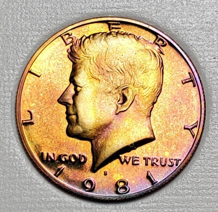 TONED 1981 S KENNEDY HALF DOLLAR PROOF UNC #C3107