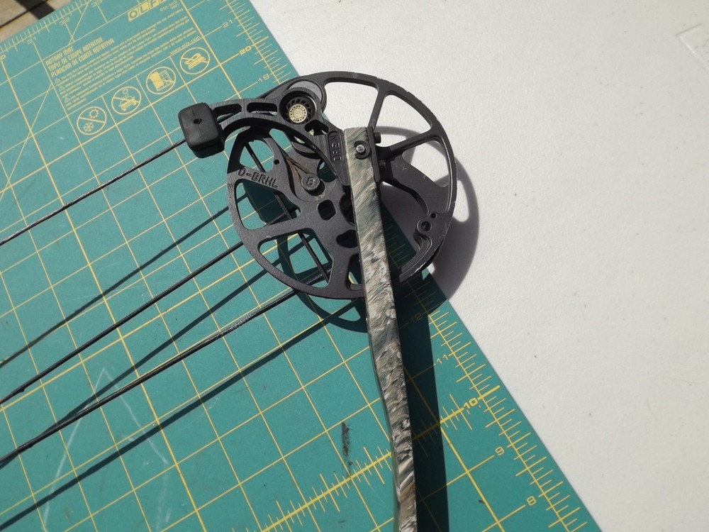 Mathew’s drenalin LD Compound Bow Equipped 70/30 SE3 RH