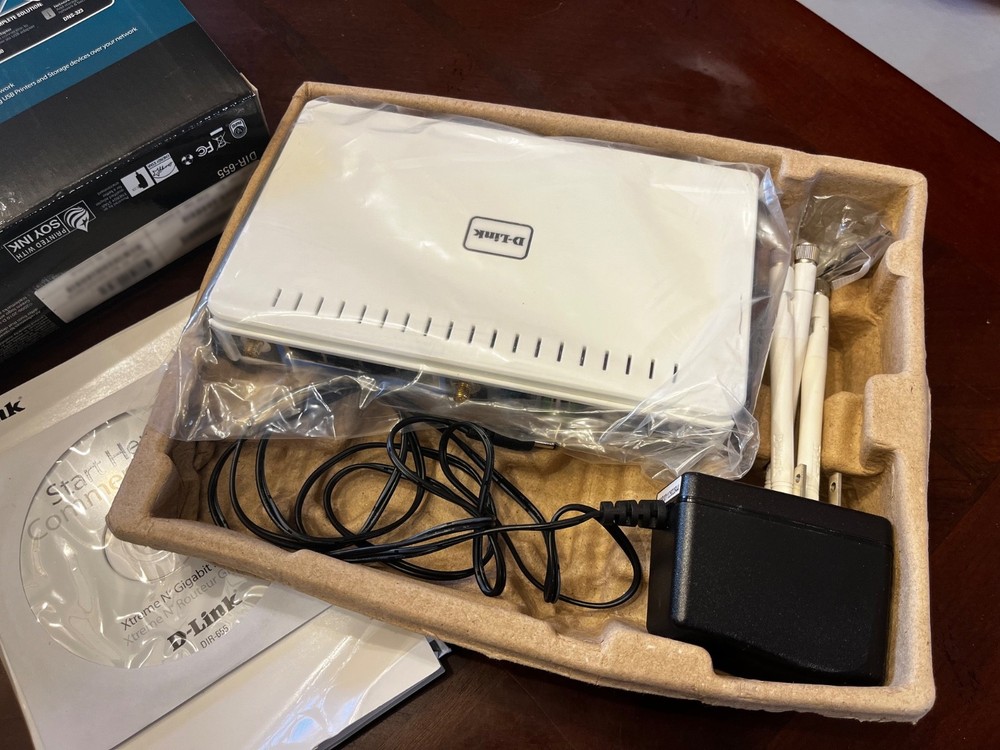 D-Link DIR-655 Xtreme N Gigabit Wireless Router White
