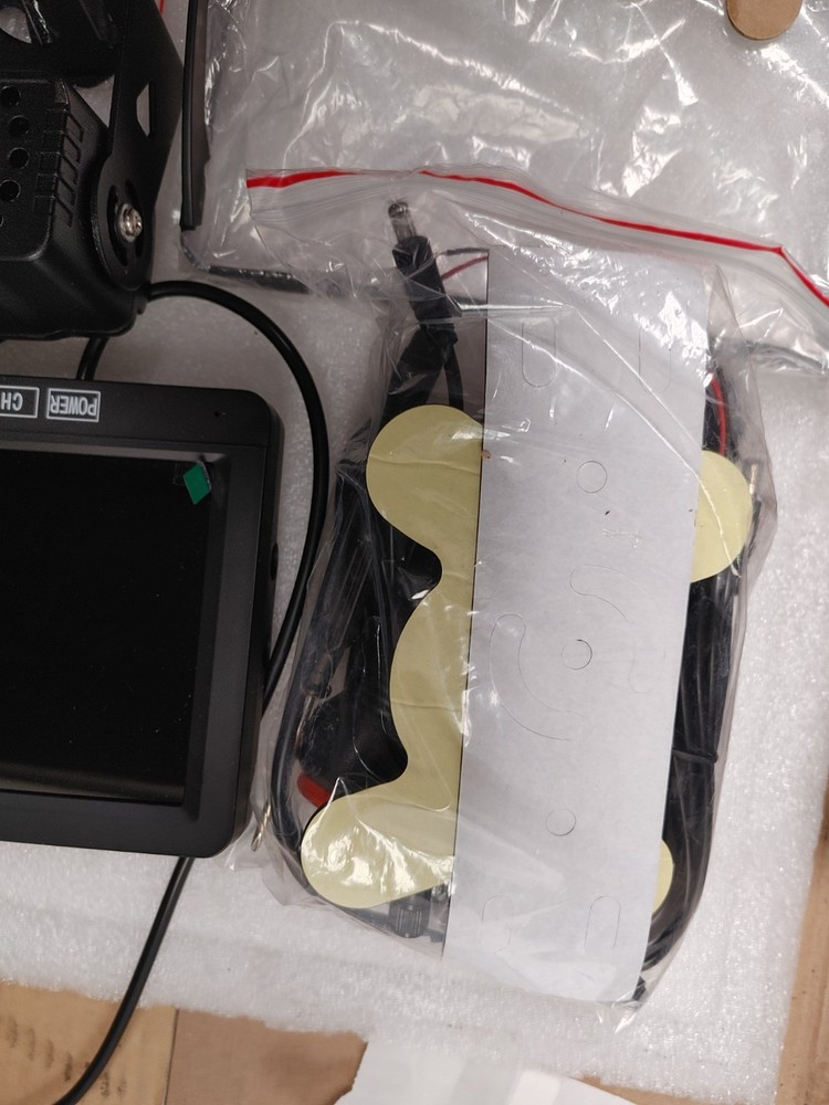 WIRELESS BACKUP CAMERA SYSTEM USER MANUAL( Open BOX )