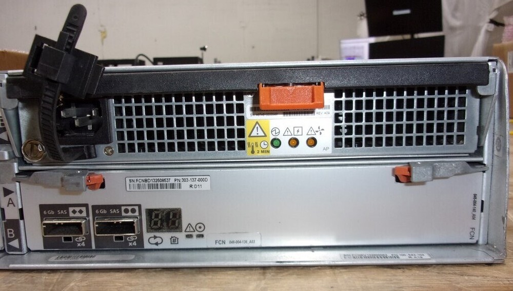 Dell EMC EAE VNXe Hard Drive Disk Array SEE NOTES