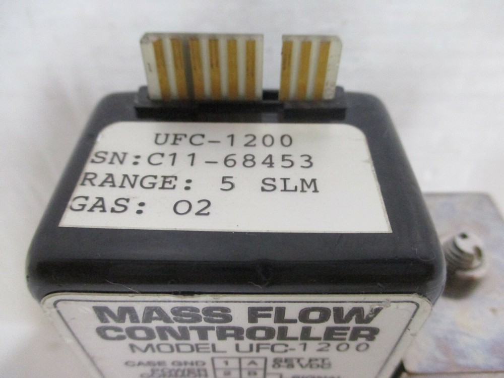 Unit Instruments UFC-1200 Mass Flow Controller Gas 5-SLM