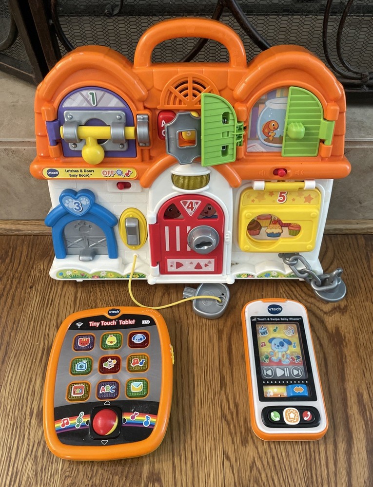 VTech Latches and Doors Busy Board, Plus Tablet And Cellphone Works