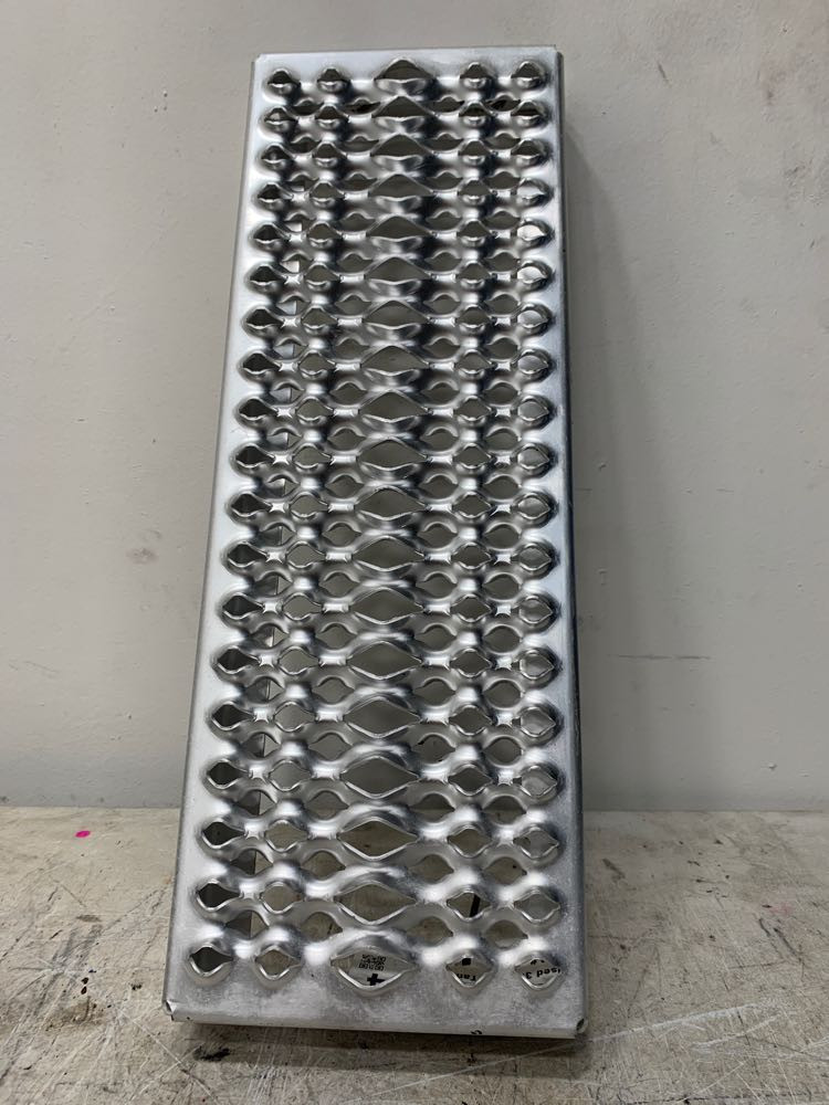 2009 Peterbilt 335 Step 11040060500 (723-10594)