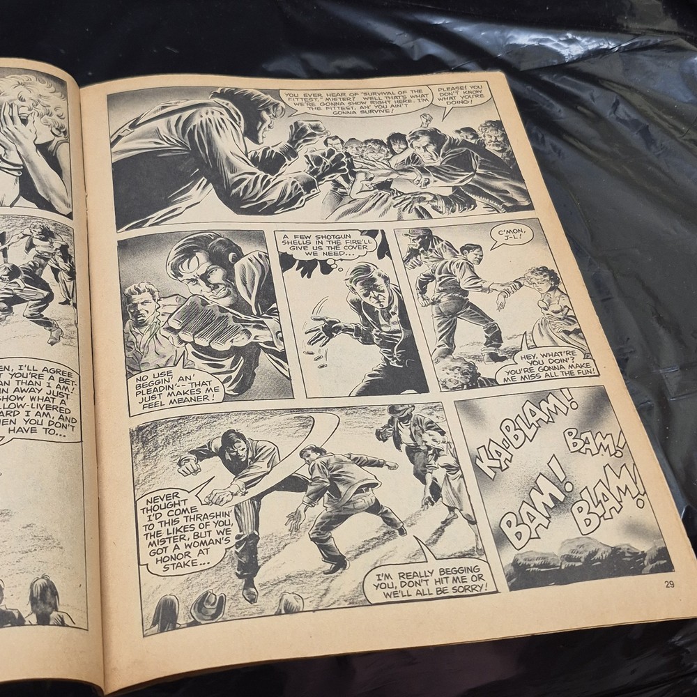 1981 RAMPAGING HULK Magazine #26 & #27 Classic Covers Read Description