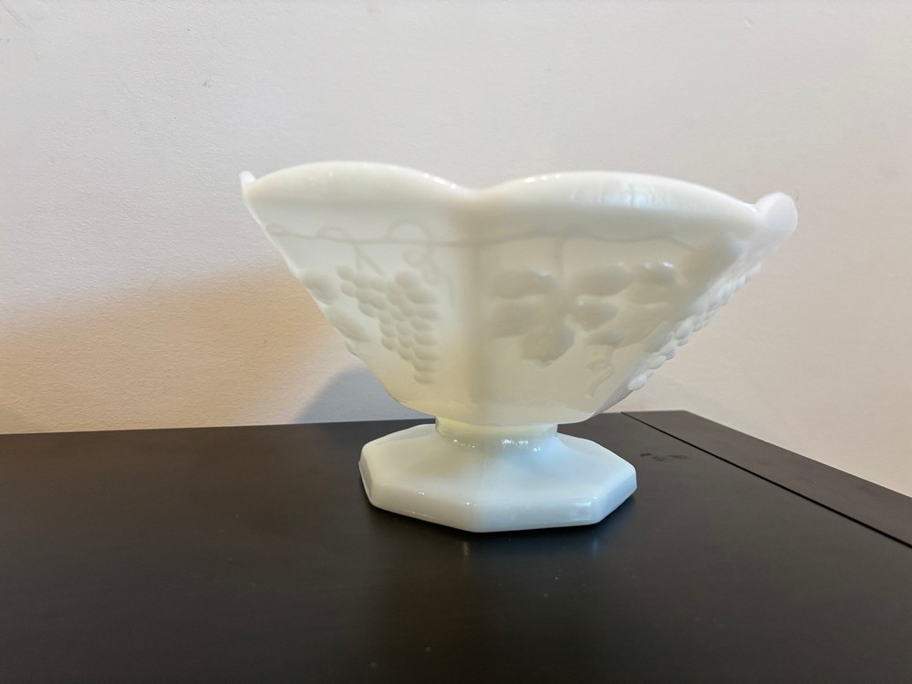 Anchor Hocking Vintage Milk Glass Grape Pattern Fruit Bowl