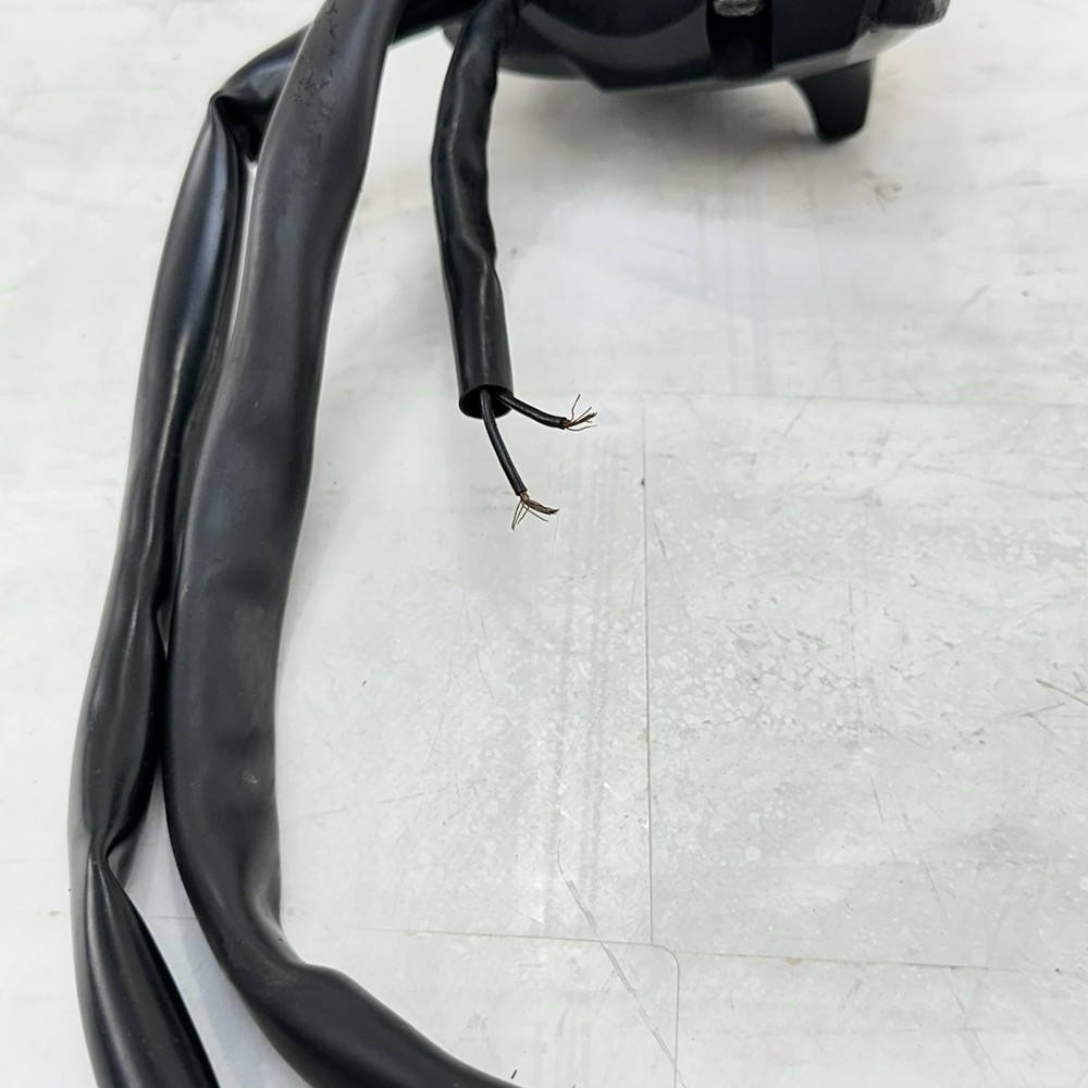 2017 - 2019 HONDA CBR1000RR LEFT SWITCH LIGHT HORN INDICATOR CONTROL *SCUFFED*