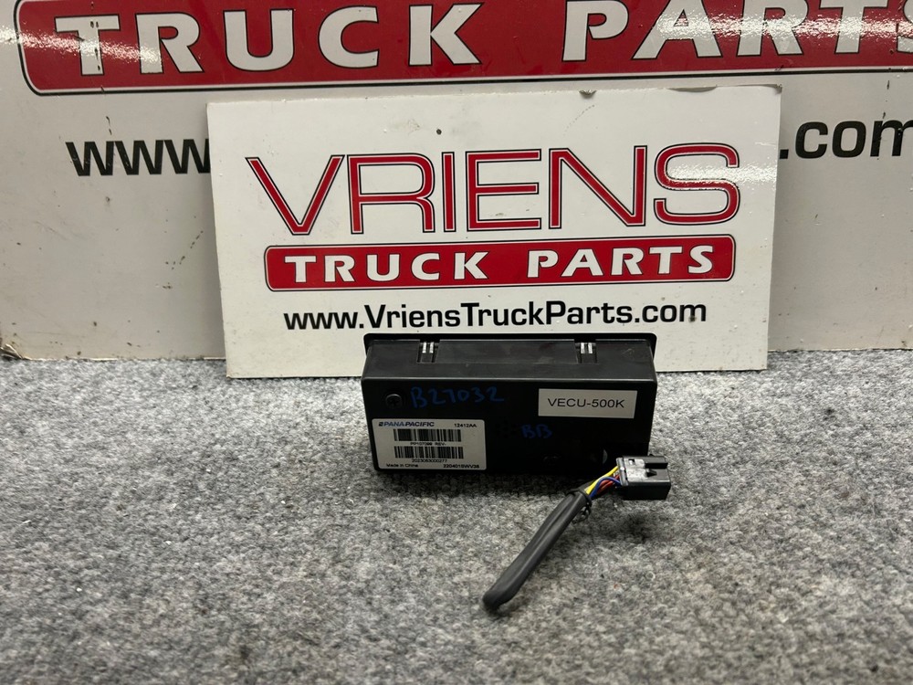 KENWORTH PP107099 DISPLAY-REAR SEAT AUDIO, BLUE