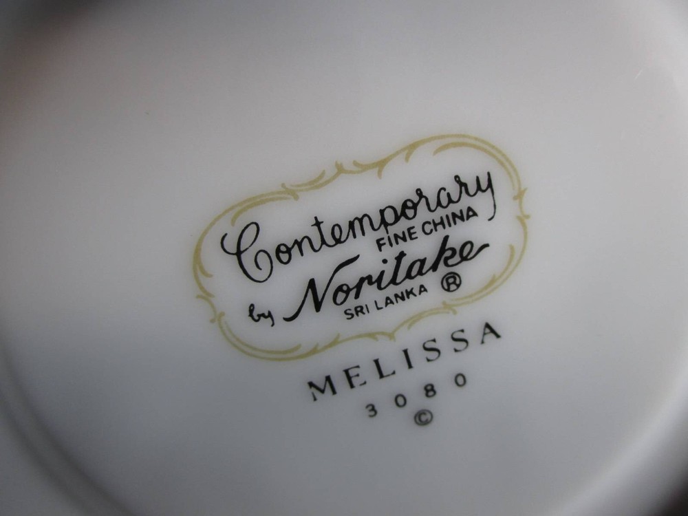 NORITAKE 1970'S MELISSA PATTERN 5 PC PLACE SETTING (12 AVAILABLE)