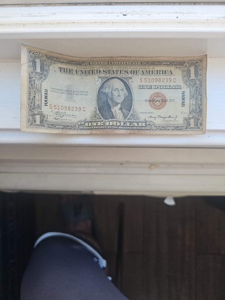 1935 A  - Hawaii Emergency Note - One Dollar  1$ US Silver Certificate