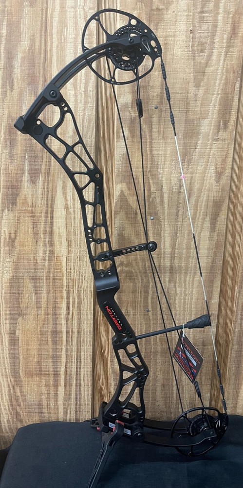 Darton Archery Consequence 31 70lb Black BRAND NEW