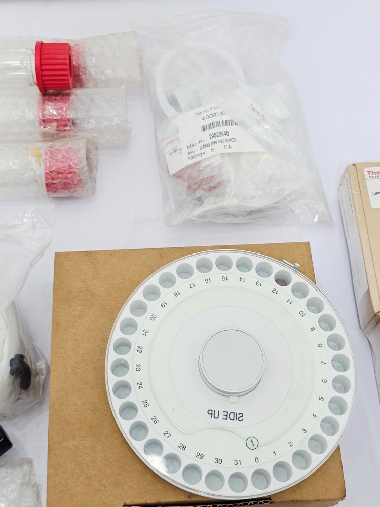 Thermo Fisher Scientific Flash 2000 + MAS200R Elemental Analyzer W/ Accessories