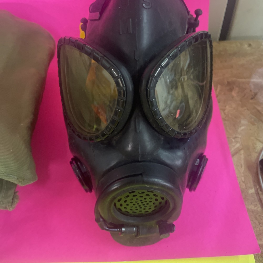 M17A2 Gas Mask Size Medium