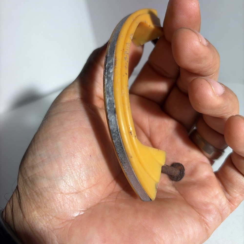 Vintage Art Deco Single Yellow Bakelite Drawer Pull Handle