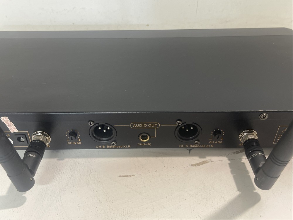 RMS MC-200 Wireless Microphone