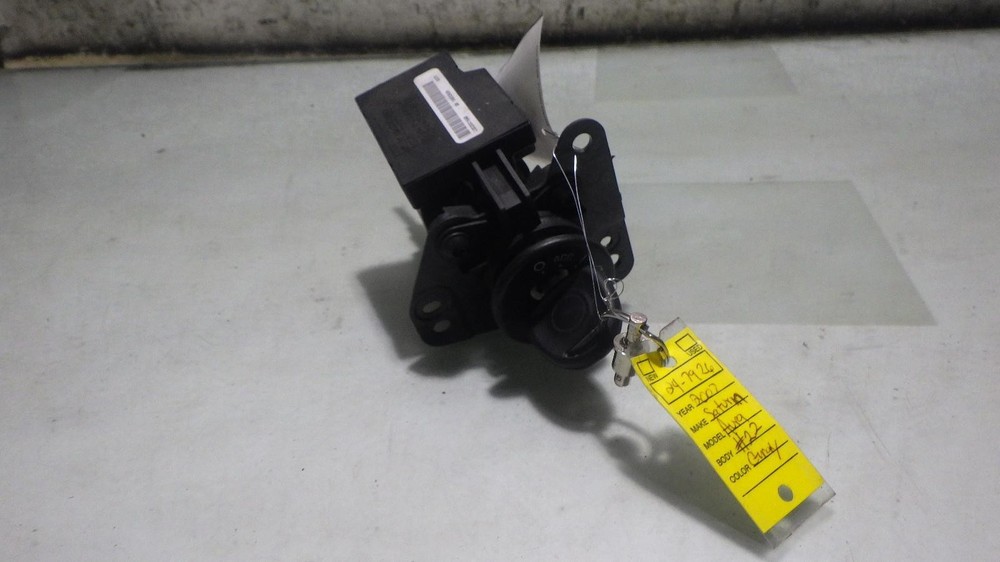 07 SATURN AURA Ignition W/Key