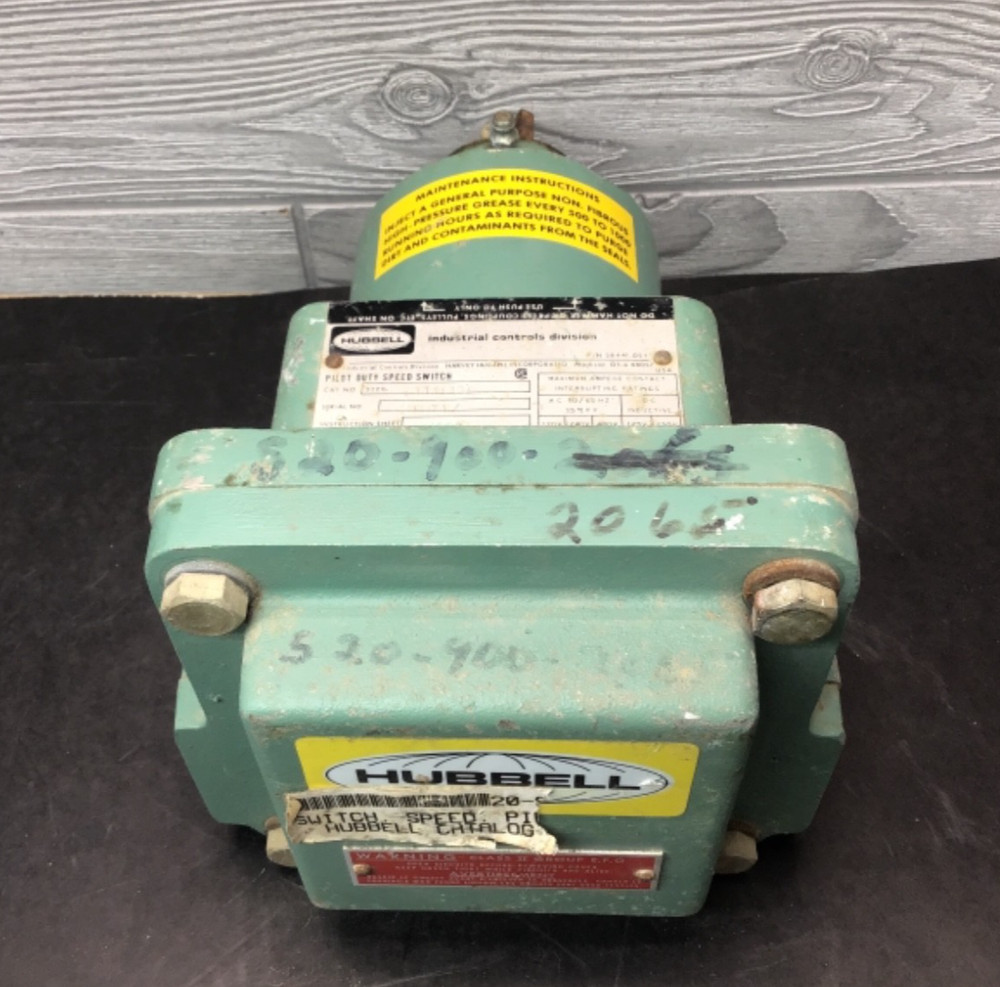 Hubbell 2220-111CC9 Pilot Duty Speed Switch