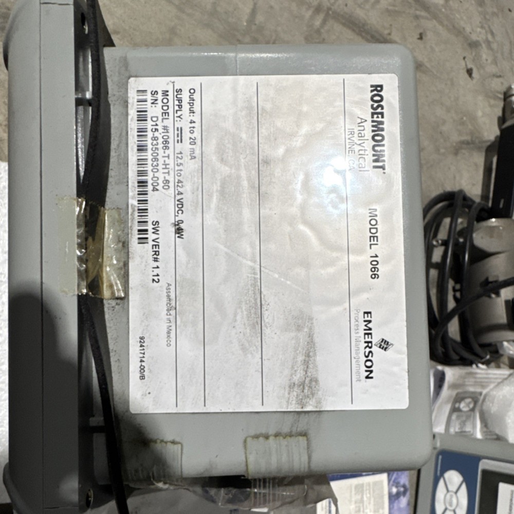 Rosemount 1066-T-HT-60 Process Analyzer Emerson Analytical