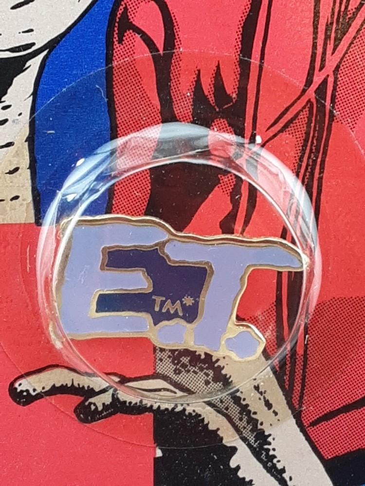 VINTAGE 1982 UNIVERSAL STUDIO'S E.T. EXTRA TERRESTRIAL ENAMEL PIN BROOCH NOC