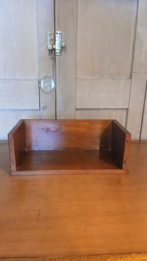 VINTAGE ANTIQUE BOOK TROUGH